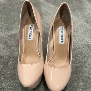 Steve Madden heels/ 6.5M/ color tan